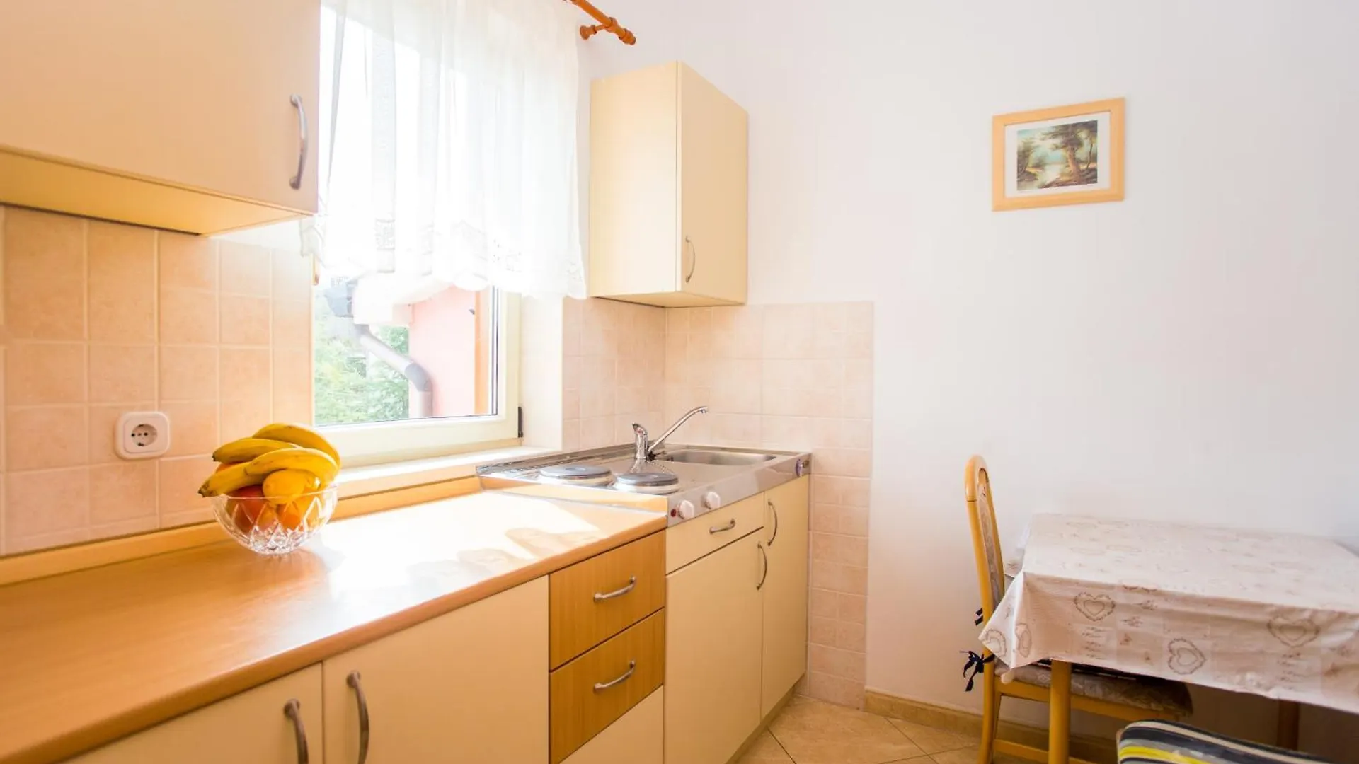 Apartments Lorena B Porec 0*,  Croazia