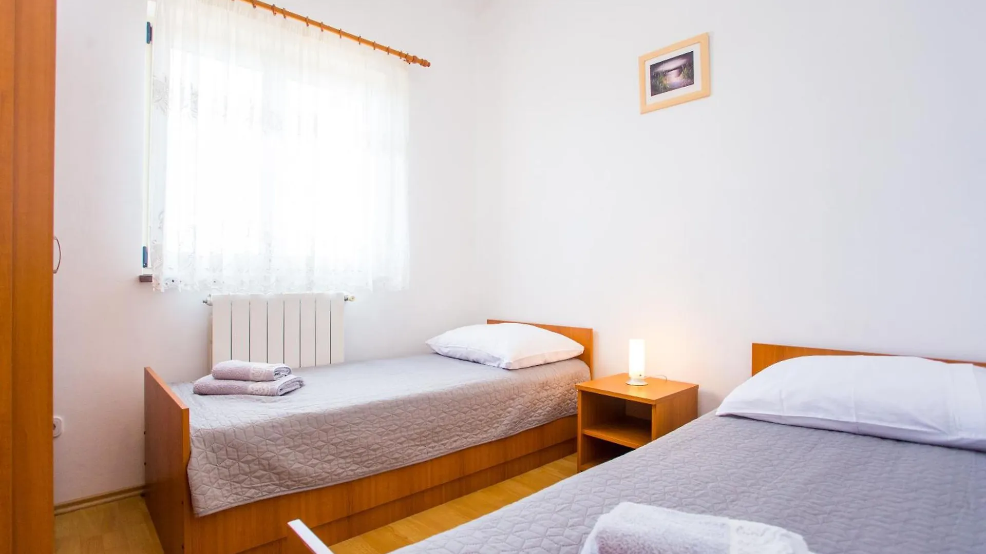 Apartments Lorena B Porec 0*,  Croazia